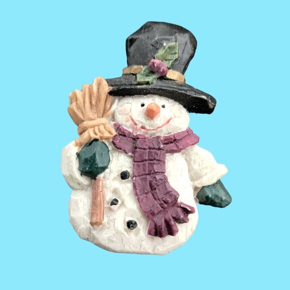 Snowman Pinback Pin Brooch Top Hat Broom Vintage Christmas Holiday Jewelry - Picture 1 of 3